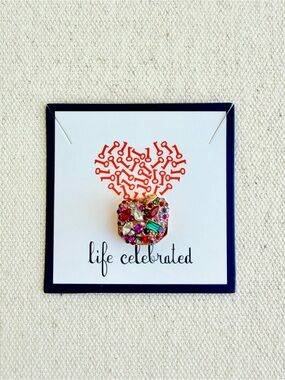 *Crystal Apple Charm* KEEP COLLECTIVE Retired